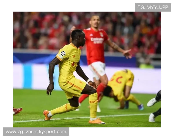 利物浦前场高压成功断球，萨拉赫冷静推射破网